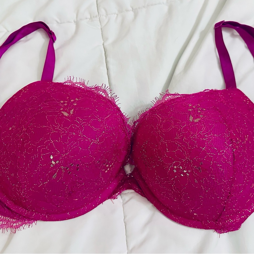 Victoria's Secret Pink Lace Push up Bra